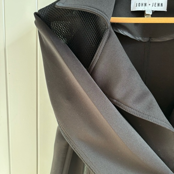 Anthropologie John + Jenn black scuba oversized moto jacket - Picture 2 of 11